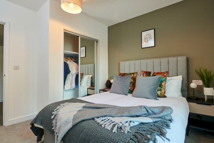 2 Bedroom Apartment To Rent In The Mint, Station View, Guildford, GU1