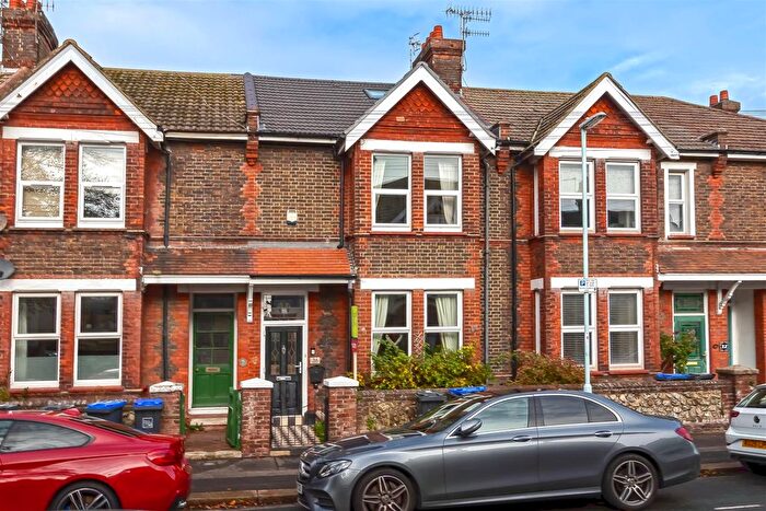 4 Bedroom Terraced House To Rent In Bridge Road, Worthing, BN14