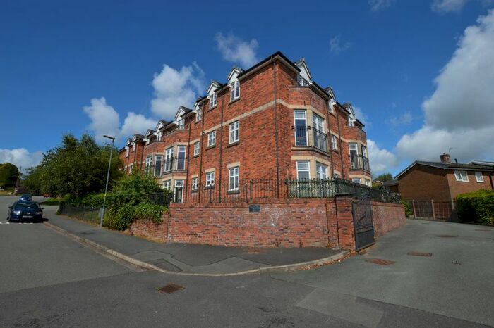 2 Bedroom Flat To Rent In Grove Lane, Standish, Wigan, WN6