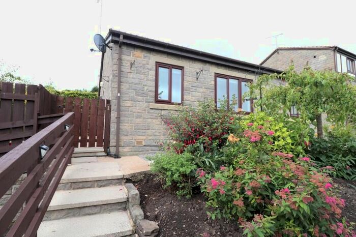 1 Bedroom Bungalow To Rent In Regency Park Grove, Pudsey, LS28