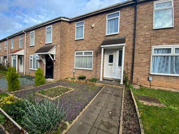 2 Bedroom Property To Rent In Potter Street, Harlow, CM17