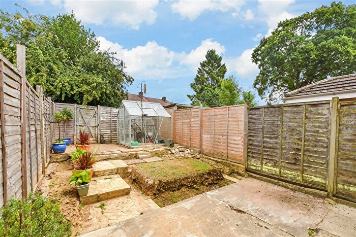 3 Bedroom Terraced House For Sale In Hunters Way, Uckfield, East Sussex, TN22