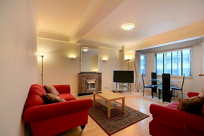 3 Bedroom Flat To Rent In Wigmore Street, London, W1U