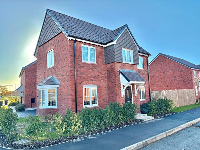 3 Bedroom Detached House To Rent In Waxwing Gardens, Nuneaton, CV11