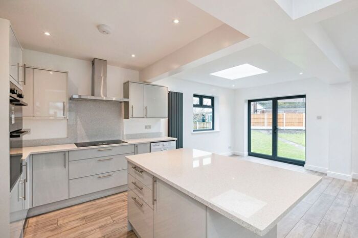 3 Bedroom Bungalow For Sale In Clive Avenue, Warrington, Cheshire, WA2