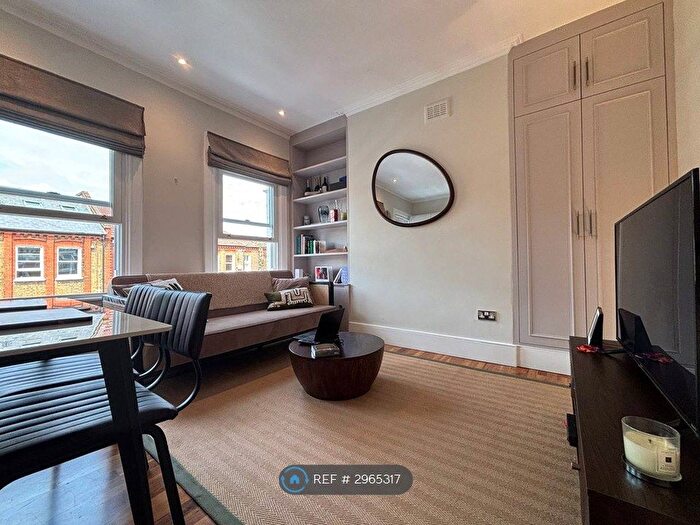 2 Bedroom Flat To Rent In Kendoa Road, London, SW4