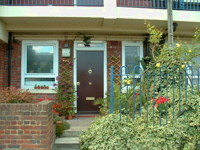 1 Bedroom Flat To Rent In Adams Gardens Estate, London, SE16