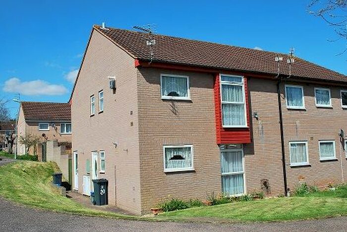 2 Bedroom Flat To Rent In Woodfield Close, Exmouth EX8