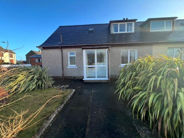 3 Bedroom Semi-Detached House For Sale In Parkend, Isle Of Lewis, HS2