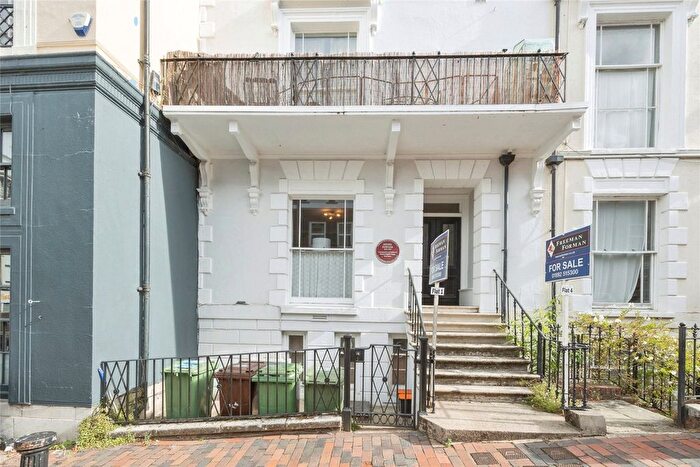 1 Bedroom Flat For Sale In Mount Sion, Tunbridge Wells, Kent, TN1