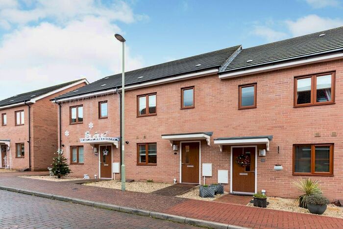 3 Bedroom Terraced House To Rent In Downside Close, Basingstoke, Hampshire, RG24