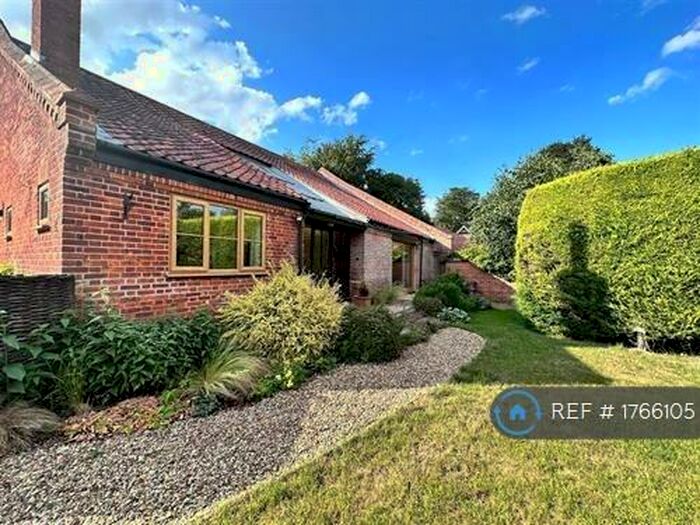 4 Bedroom Detached House To Rent In Hill Farm Close, Cringleford, Norwich, NR4