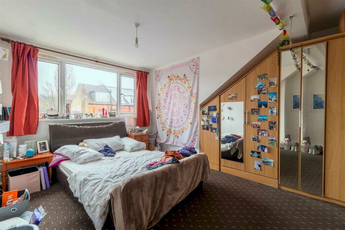 4 Bedroom House To Rent In Brudenell Avenue, Hyde Park, Leeds, LS6