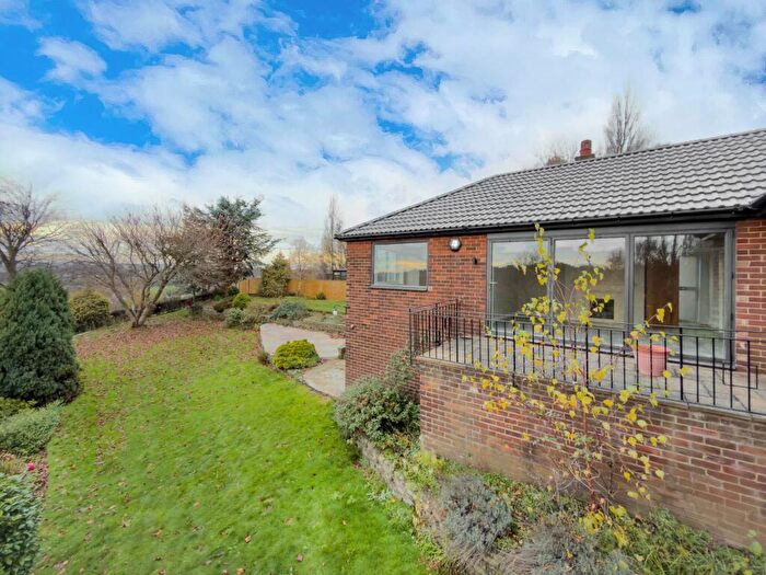 3 Bedroom Detached Bungalow To Rent In Scotchman Lane, Morley, LS27