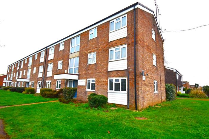 1 Bedroom Apartment For Sale In Anson Chase, Shoeburyness, Southend-On-Sea, SS3
