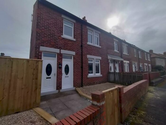 2 Bedroom Ground Flat To Rent In Storey Crescent, Newbiggin-by-the-Sea, Northumberland, NE64