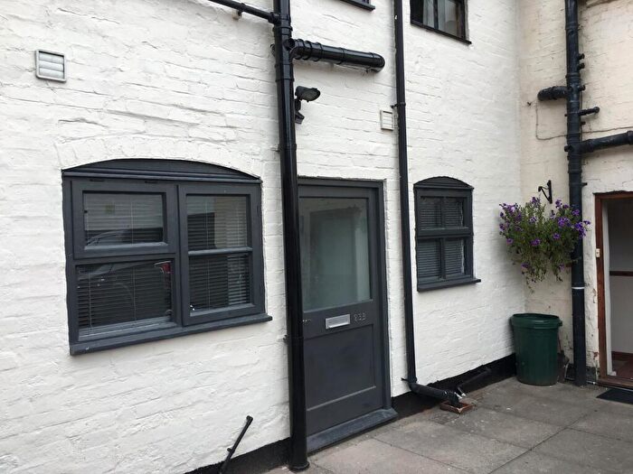 Studio To Rent In High Street, Tutbury, DE13