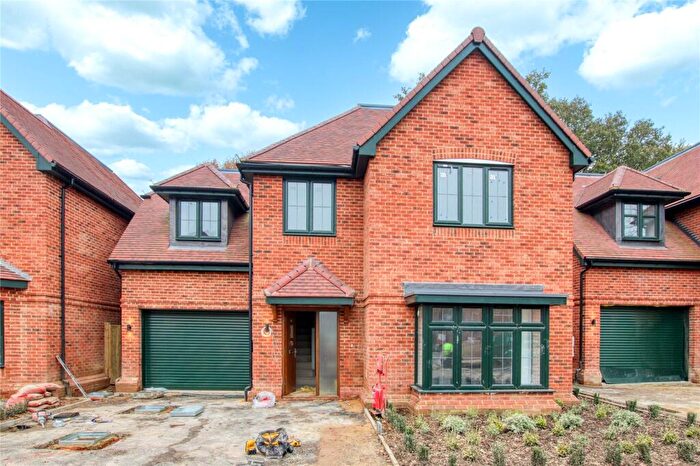 4 Bedroom Detached House For Sale In Alexander Gardens, London Road, Binfield, Berkshire, RG42