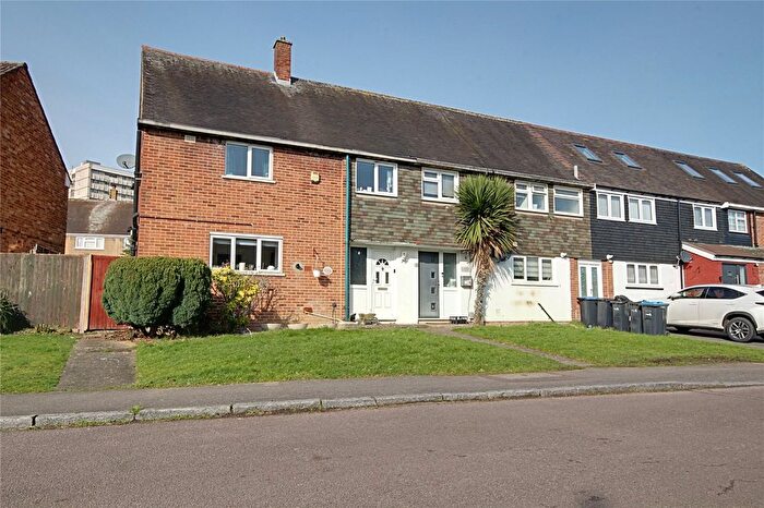 3 Bedroom End Of Terrace House To Rent In Wetherby Road, Enfield, Middlesex, EN2