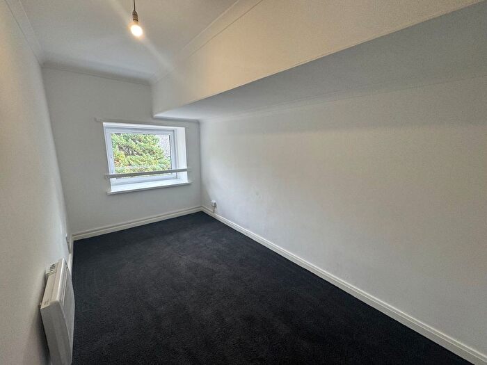1 Bedroom Flat To Rent In Office Street, Tai Cwm Office Street, CF39