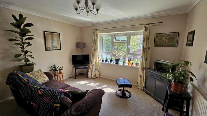 1 Bedroom Apartment To Rent In Cedar Road, Dorchester, DT1