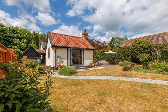 4 Bedroom Detached House For Sale In Blyford Lane, Wenhaston, IP19