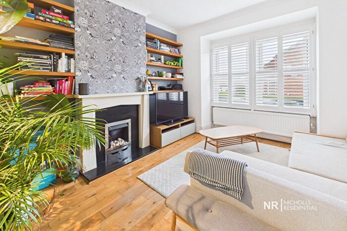 2 Bedroom Property To Rent In Upper High Street, Epsom, Surrey., KT17