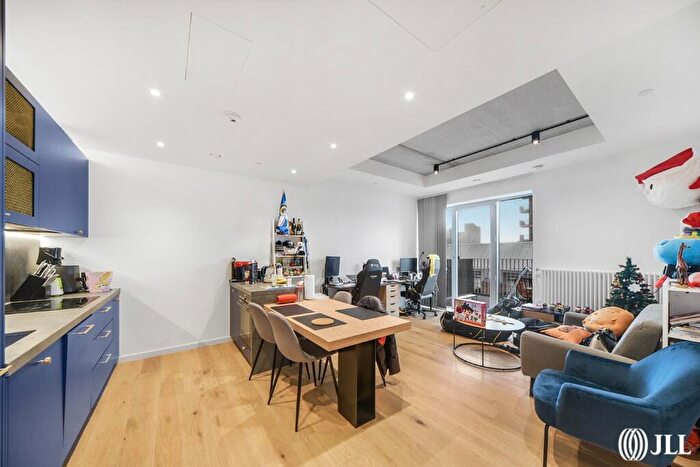 1 Bedroom Flat To Rent In Serapis House, Goodluck Hope, E14