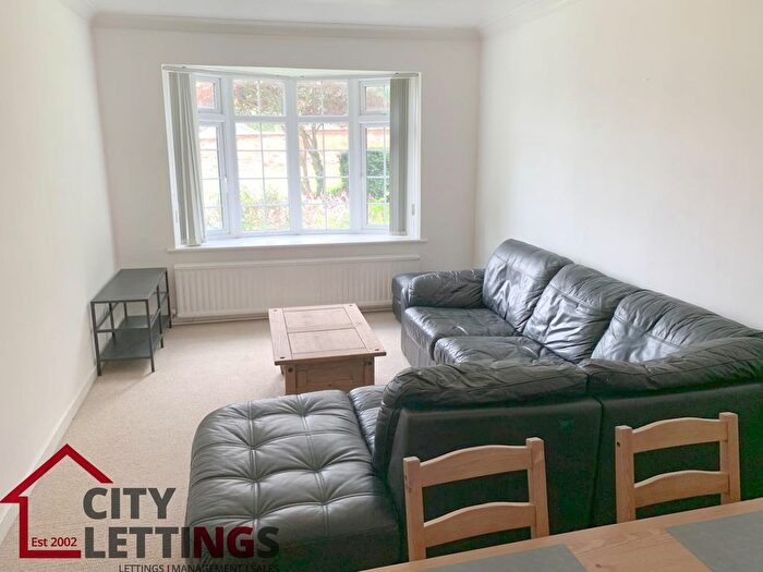 2 Bedroom Maisonette To Rent In Gregory Court, Lenton, NG7