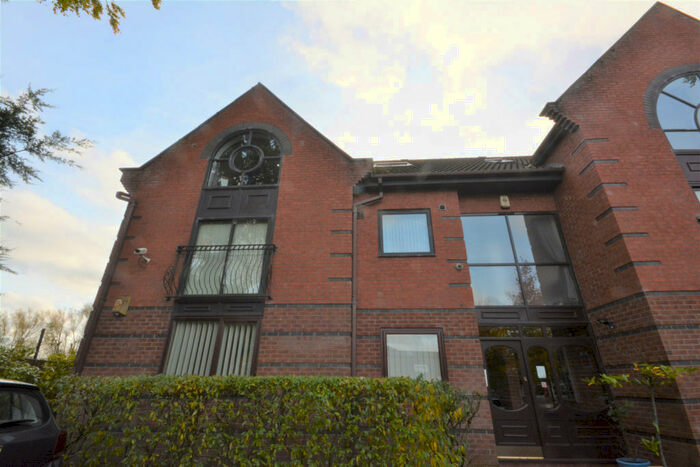 2 Bedroom Flat To Rent In Pilsworth Court, Croft Lane, Bury, BL9