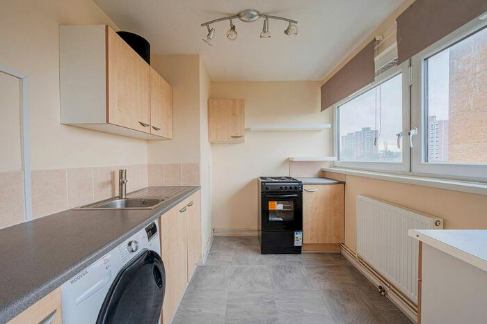 1 Bedroom Flat To Rent In Leda Road, Woolwich, London, SE18