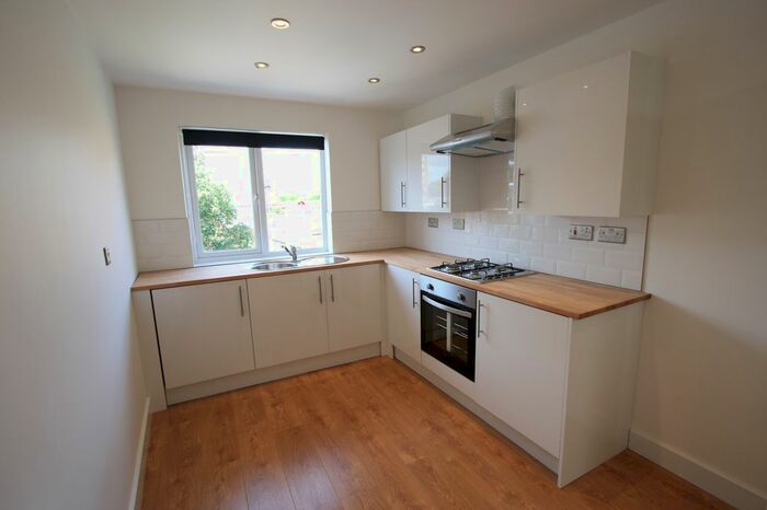 Studio To Rent In Walworth Road, Elephant And Castle, SE17