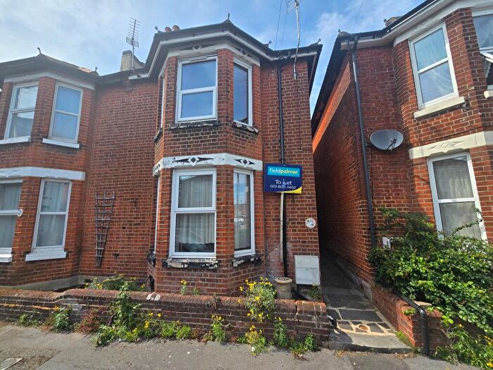 2 Bedroom Semi-Detached House To Rent In Harold Road, Shirley, SO15