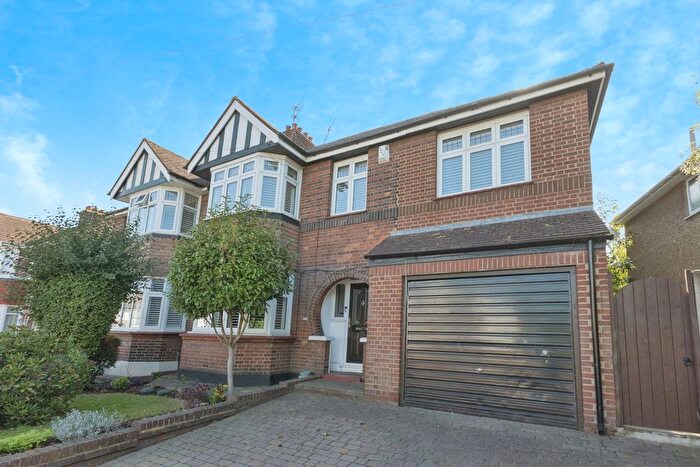 5 Bedroom Semi-Detached House For Sale In Earl Road, Gravesend, Kent, DA11