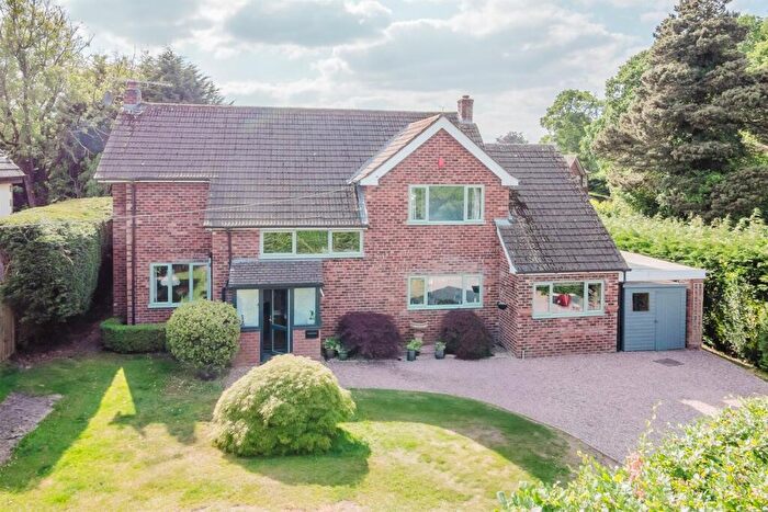 4 Bedroom Detached House For Sale In Spinney Avenue, Goostrey, CW4