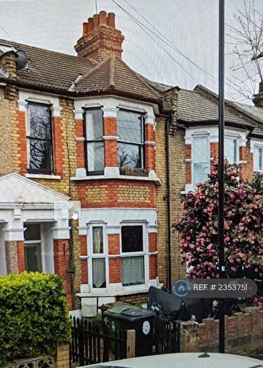 2 Bedroom Flat To Rent In Beacontree Road, London, E11
