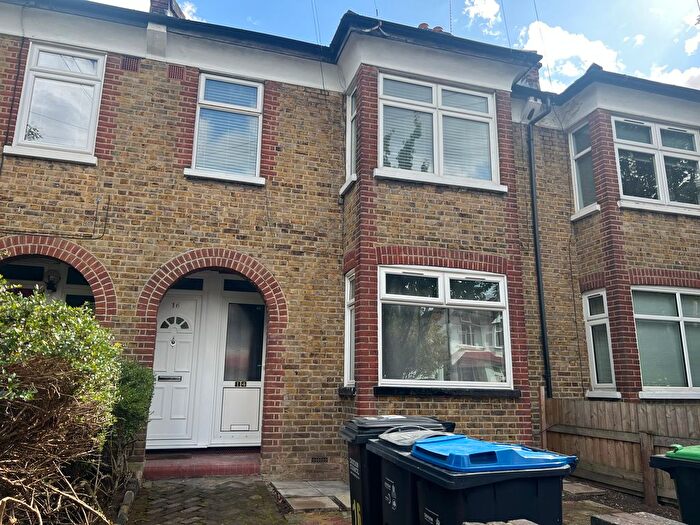 2 Bedroom Maisonette To Rent In Brampton Road, Croydon, CR0