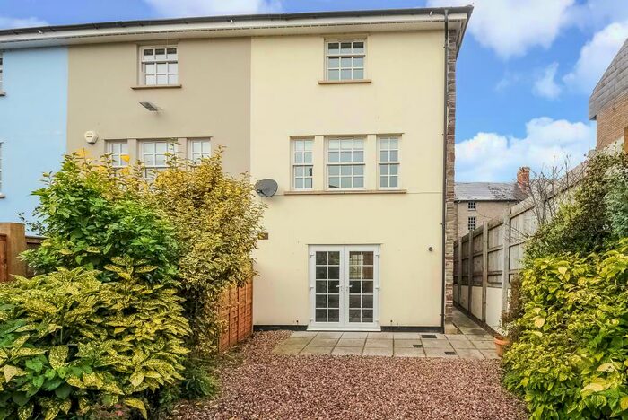 4 Bedroom Town House To Rent In Hay On Wye, Hereford, HR3