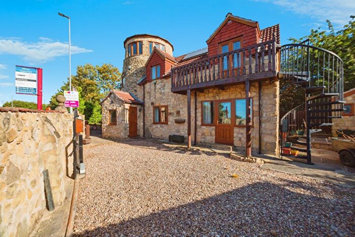 2 Bedroom Detached House For Sale In Mill Lane, South Elmsall, Pontefract, WF9