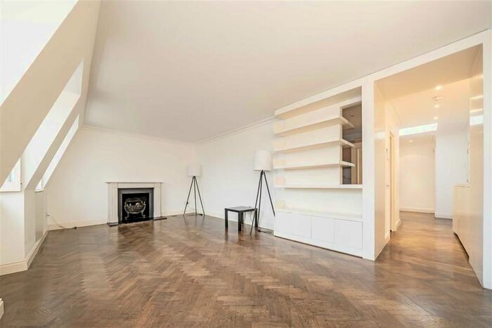 3 Bedroom Flat To Rent In Stanhope Gardens, London, SW7