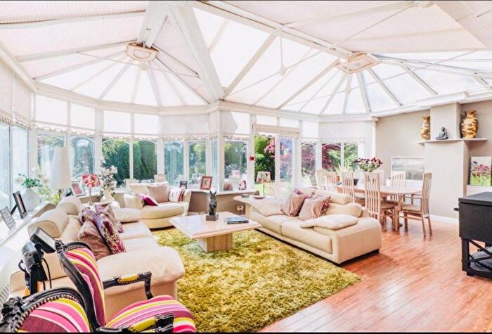 7 Bedroom Detached House To Rent In Orchard Drive, Uxbridge, UB8