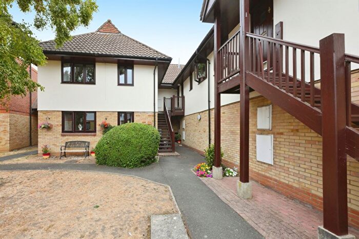 2 Bedroom Maisonette For Sale In Star Holme Court, Ware, SG12
