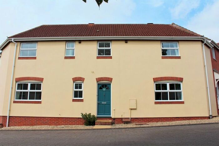 3 Bedroom Terraced House To Rent In Nichol Place, Cotford St Luke, TA4