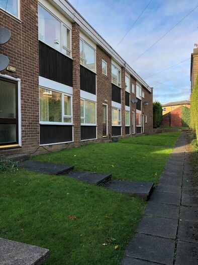 2 Bedroom Flat To Rent In Grove House Court, North Grove Close, North Lane, &Lt; Leeds LS8