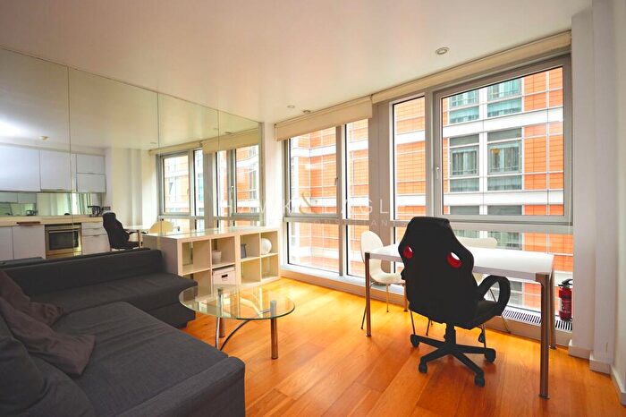 Studio To Rent In Fairmont Avenue, London, Greater London., E14