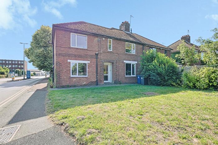 2 Bedroom House For Sale In Hollow Road, Bury St. Edmunds, IP32