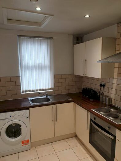 2 Bedroom Flat To Rent In Radnor Place, Liverpool, L6