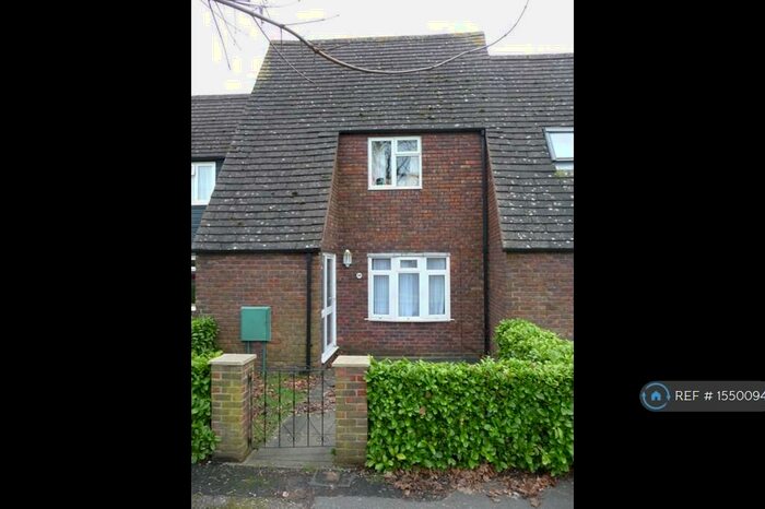 4 Bedroom Terraced House To Rent In Winterbourne Road, Chichester, PO19