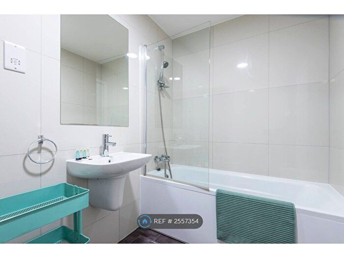 1 Bedroom Flat To Rent In Parker Street, London, E16