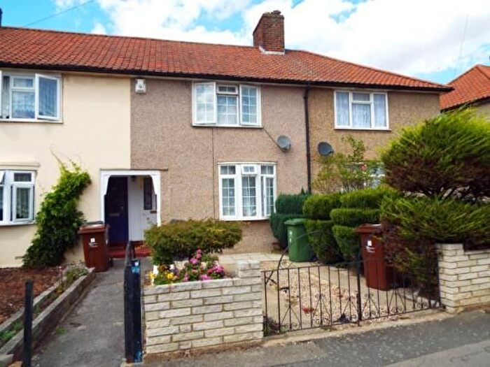 3 Bedroom Detached House To Rent In Essex, RM9
